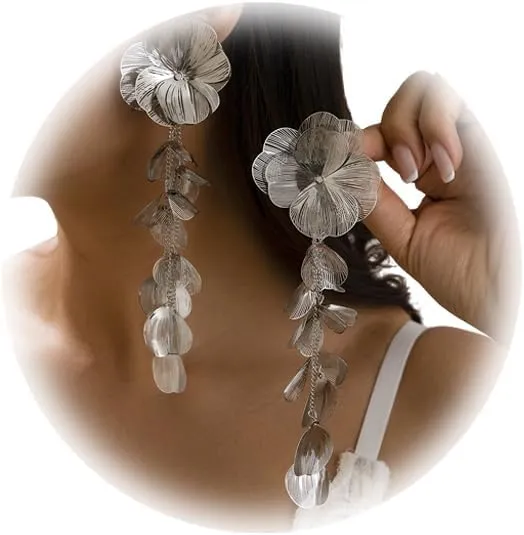 1Pair Vintage Flower Long Tassel Drop Earrings Summer Boho Metal Leaf Piercing Earrings Bridal Wedding Drop Earrings Statement Flower Stud Jewelry for Women