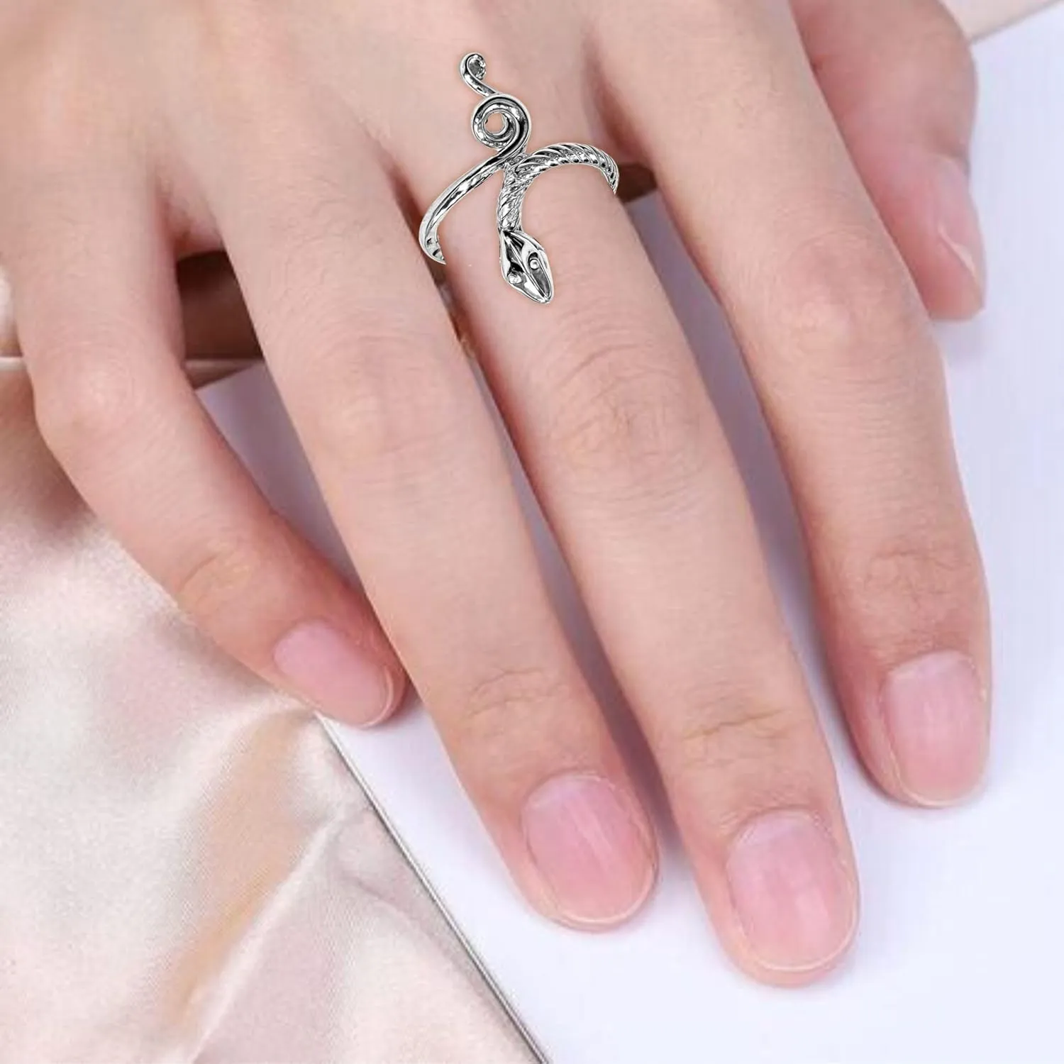 Adjustable Snake Shaped Stackable Ring Opening Finger Rings Statement for Women Men Knuckle Rings Retro Halloween Jewelry Costume Adjustable Accessories Vintage