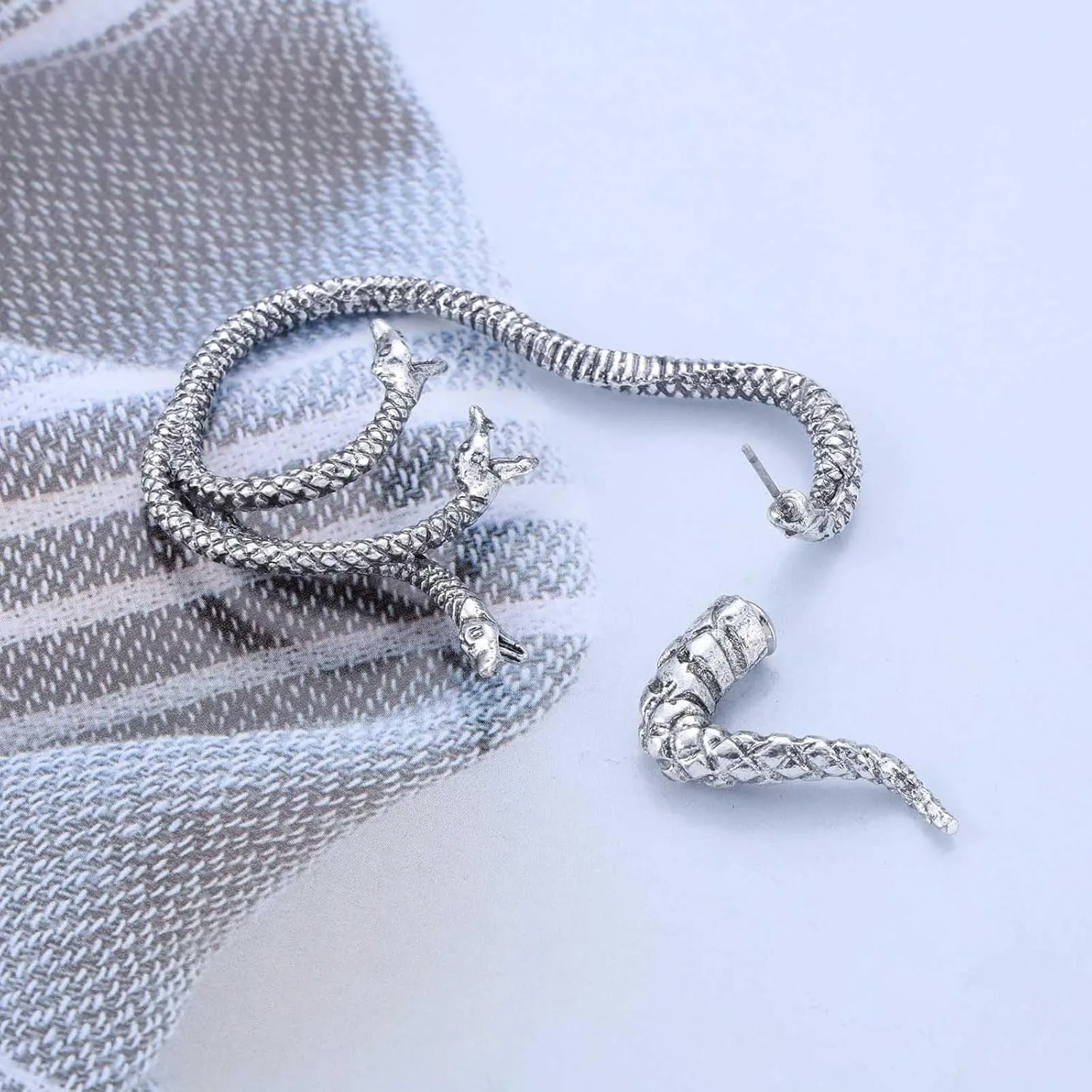 Black Snake Earrings for Women Long Serpent Ear Jacket Earrings Reptile Snake Front Back Earrings Punk Snake Shaped Edgy Earrings Halloween Costume Accessories Jewelry