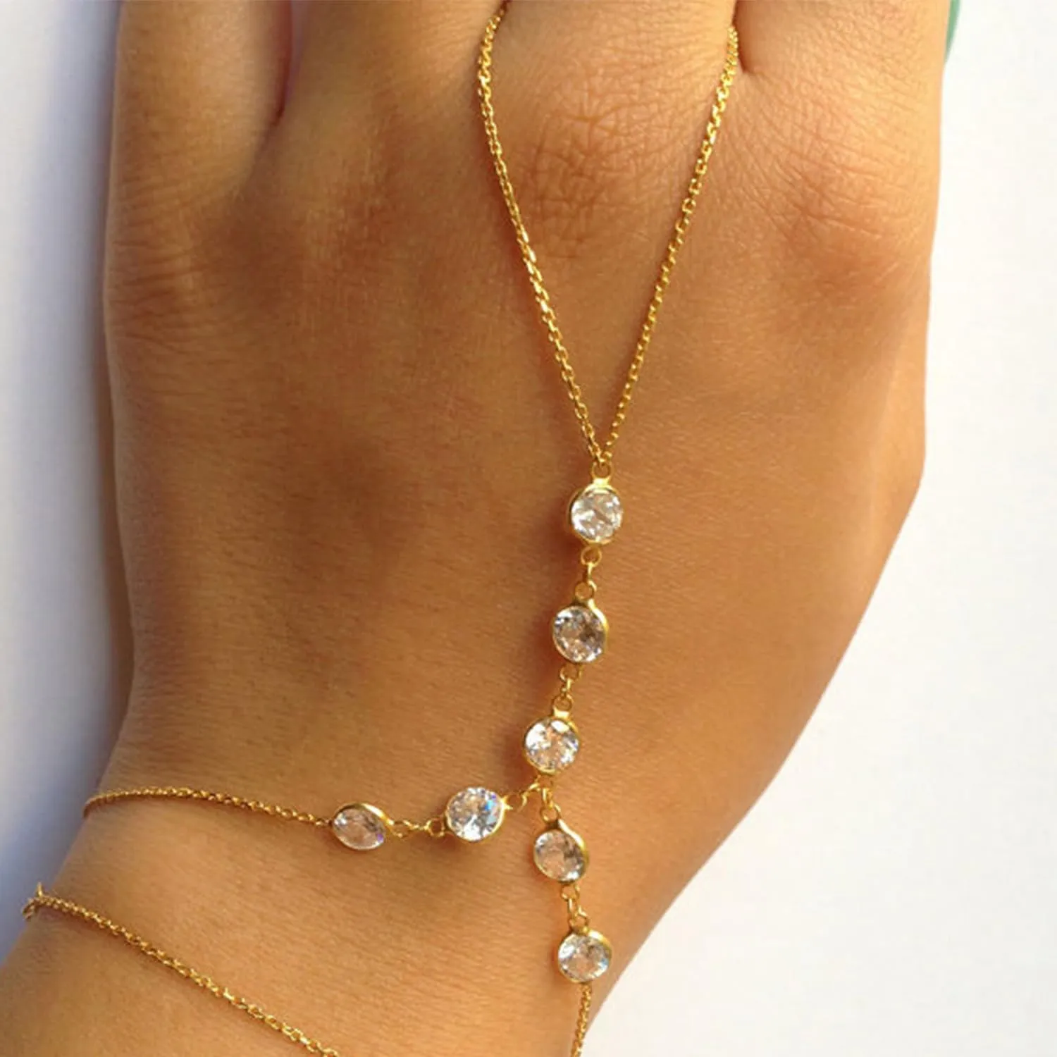 Boho Hand Chain Bracelet for Women Gold Finger Bracelets Ring Hand Chain Crystal Beaded Hand Chain Ring Bracelets for Women Jewelry Gifts