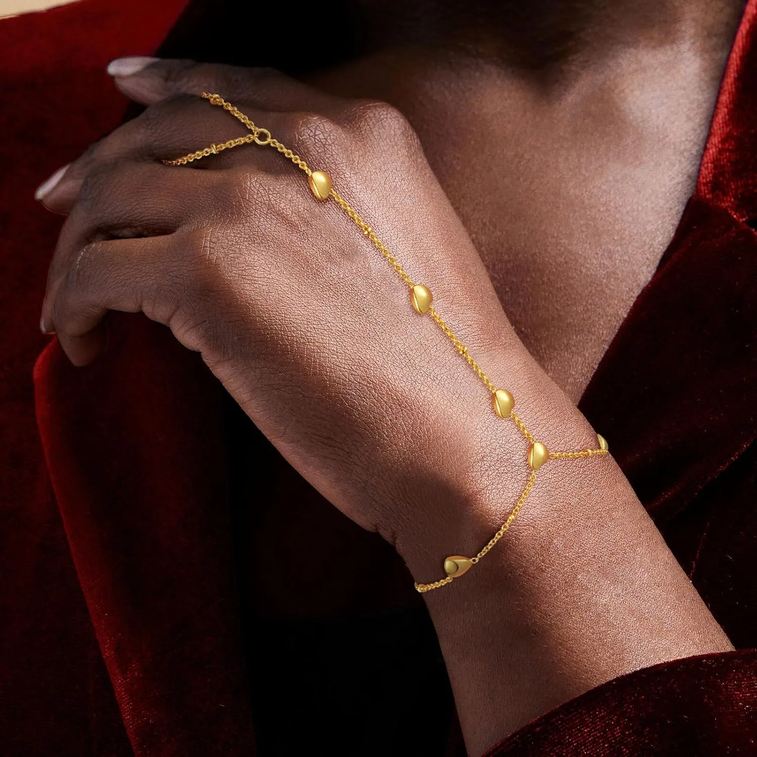 Bracelets for Women,14K Gold/Silver Plated Dainty Hand Chain Bracelets Trendy Ring Chain Bracelet Charm Gold Cuff Bangle Stackable Bracelets Fashion Body Jewelry Adjustable Waterproof Gifts for Her