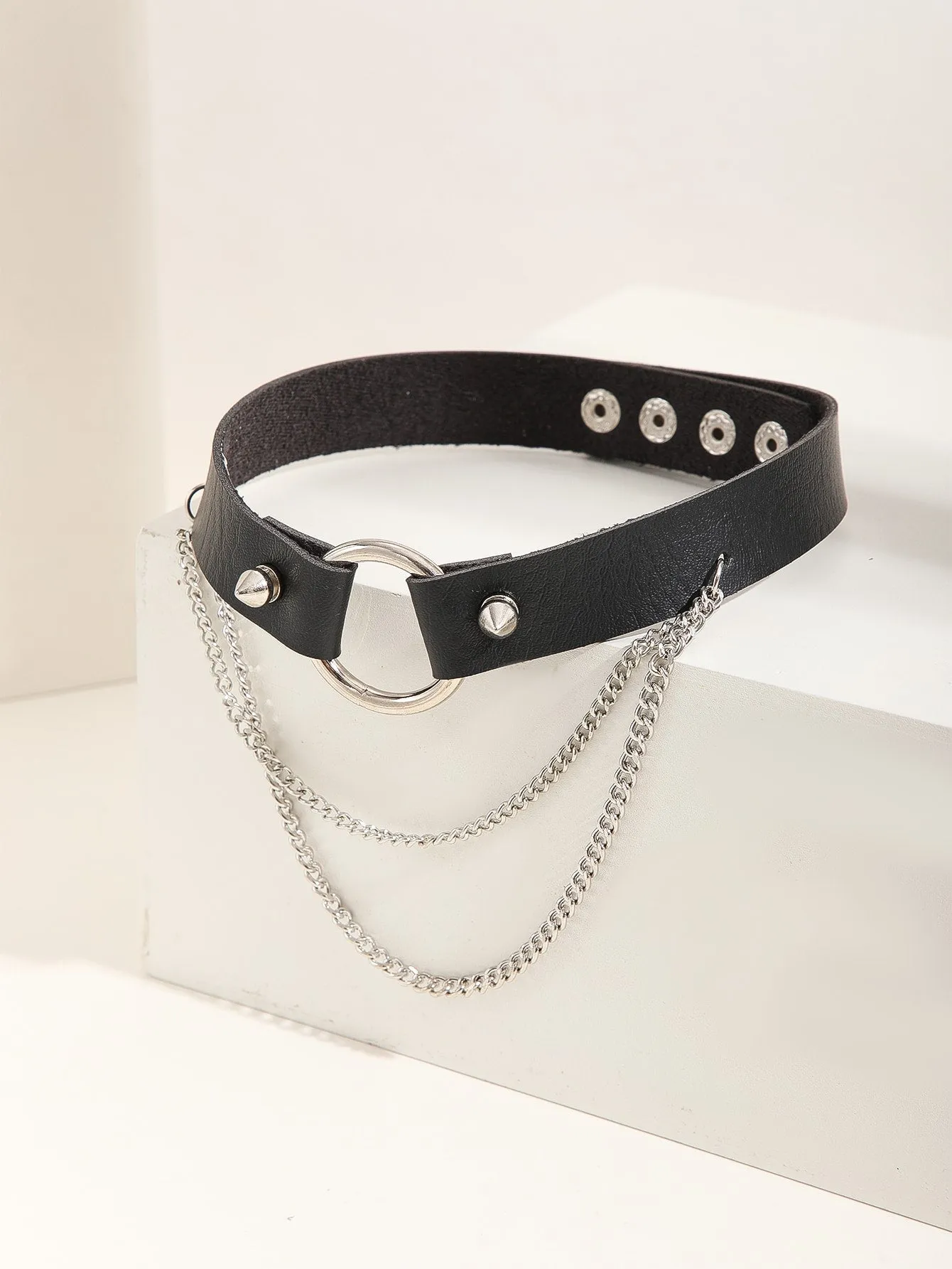 Chain & Spiked Decor Choker Statement Necklace Modern Necklace Creative Jewelry