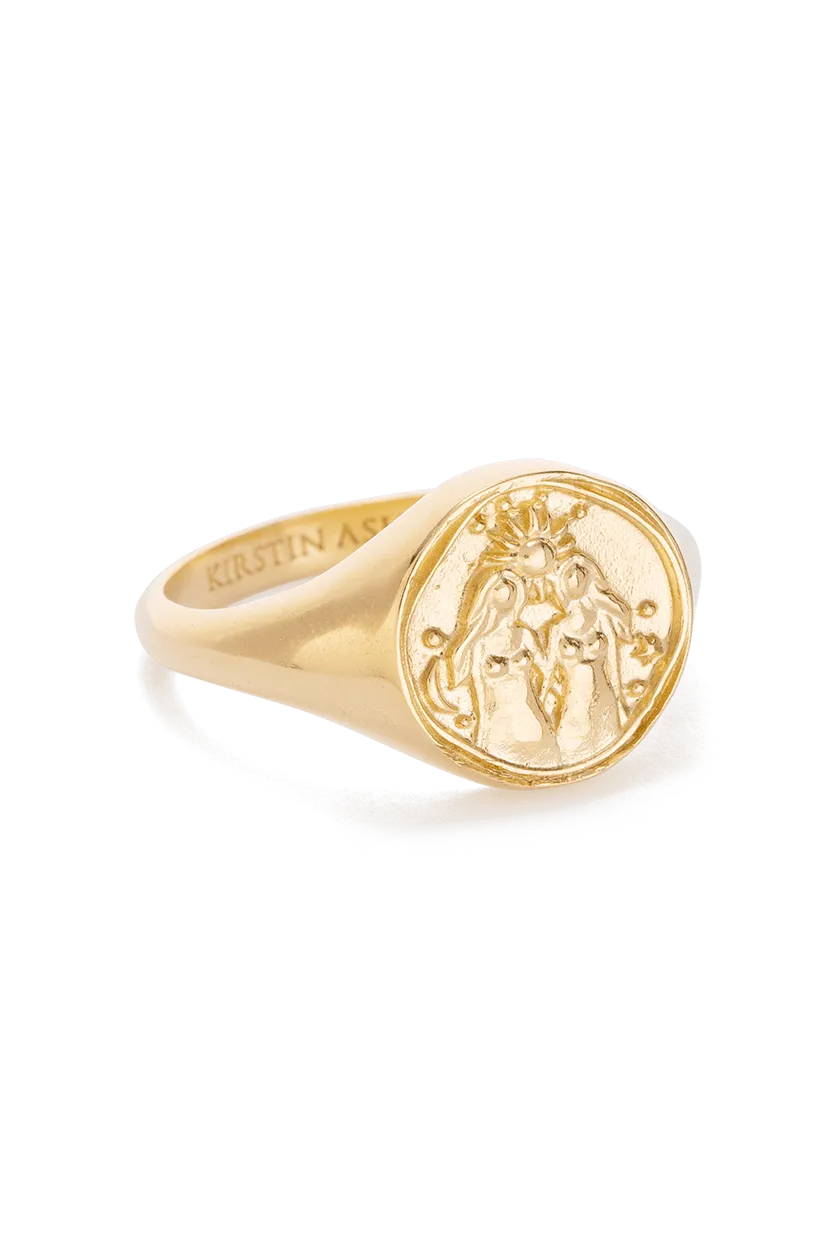 KIRSTIN ASH ZODIAC SIGNET RING - 18K GOLD VERMEIL
