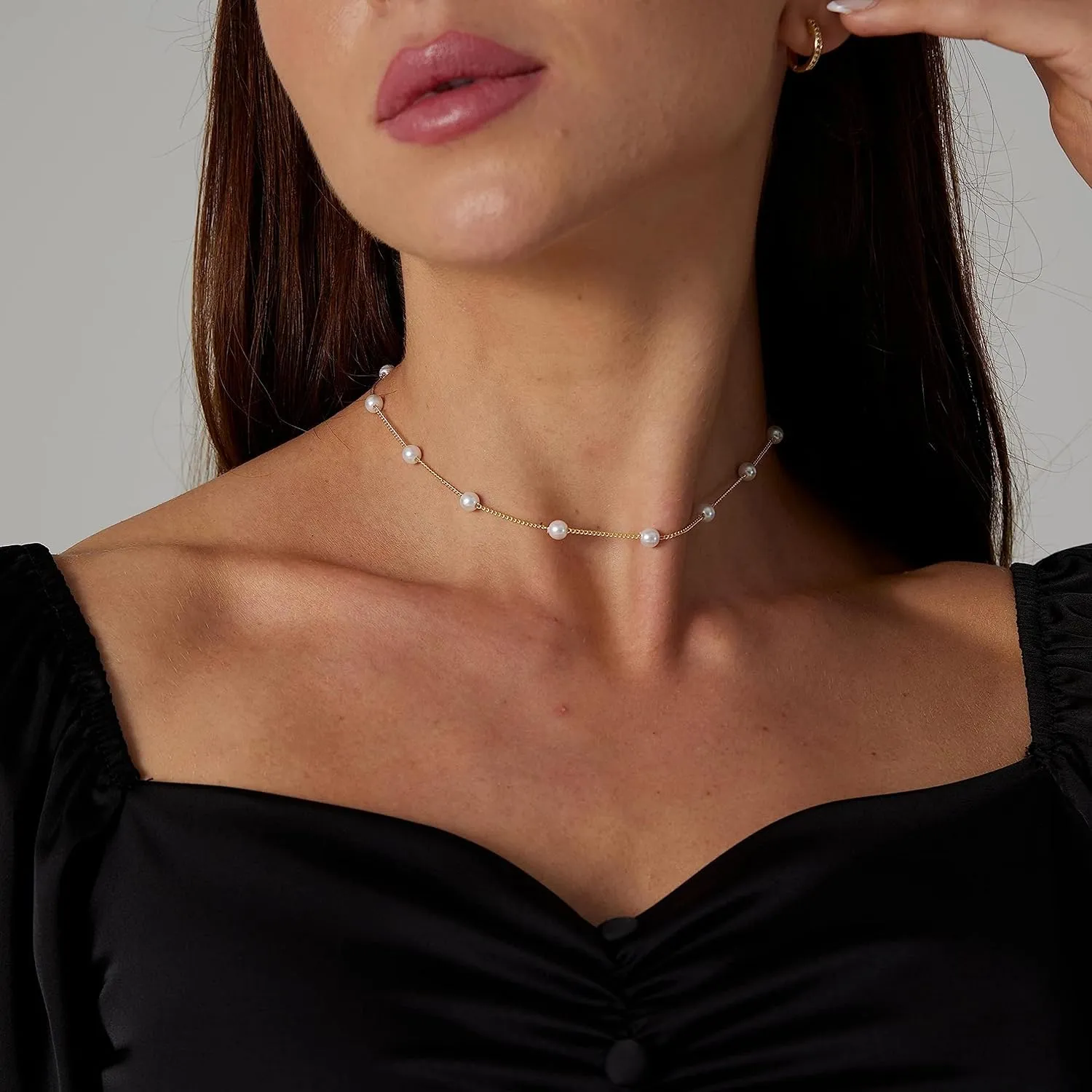 Kyerlyn Dainty Pearl Pendant Necklaces for Women 14K Gold Plated Handmade Layered Pearl Chain Necklace Delicate Layered Pearl Necklace Everyday Jewelry Gift