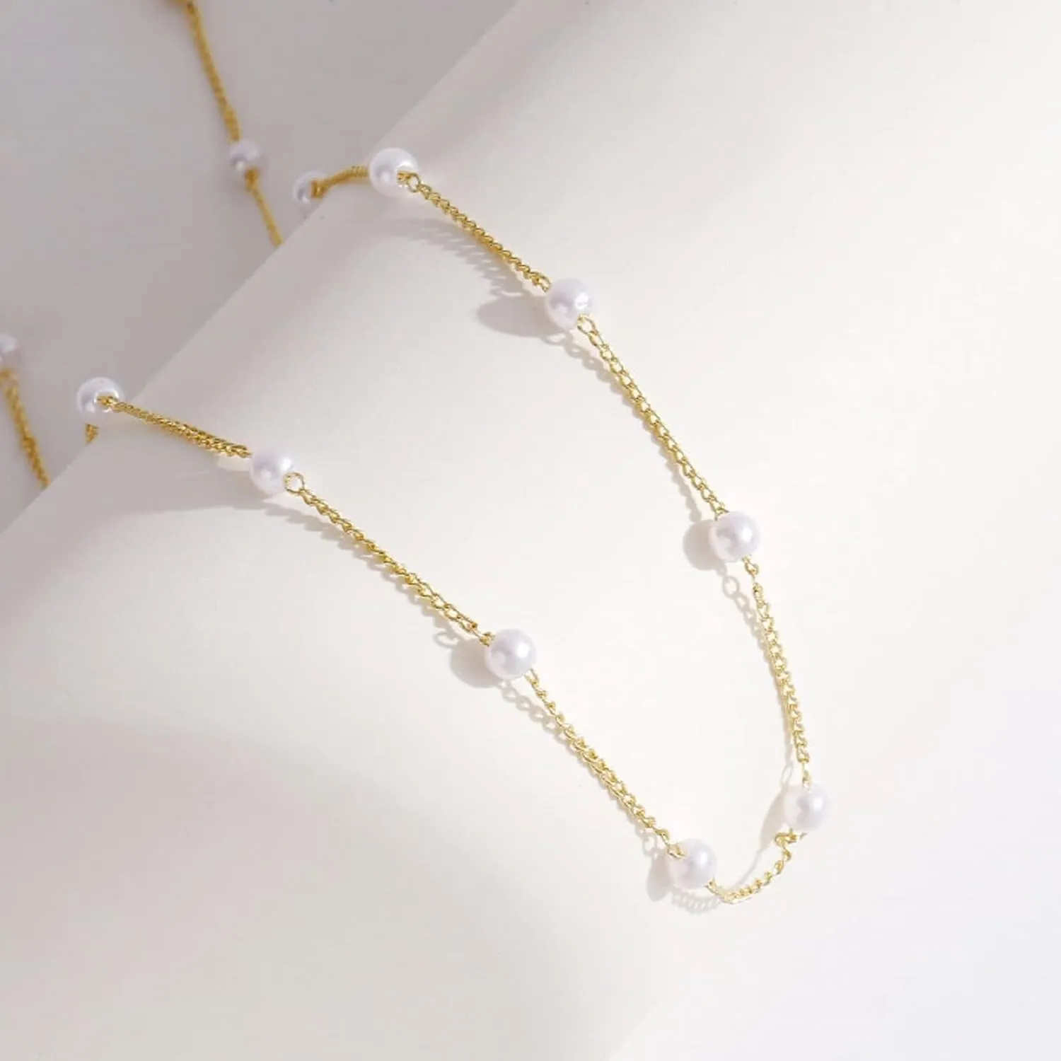 Kyerlyn Dainty Pearl Pendant Necklaces for Women 14K Gold Plated Handmade Layered Pearl Chain Necklace Delicate Layered Pearl Necklace Everyday Jewelry Gift