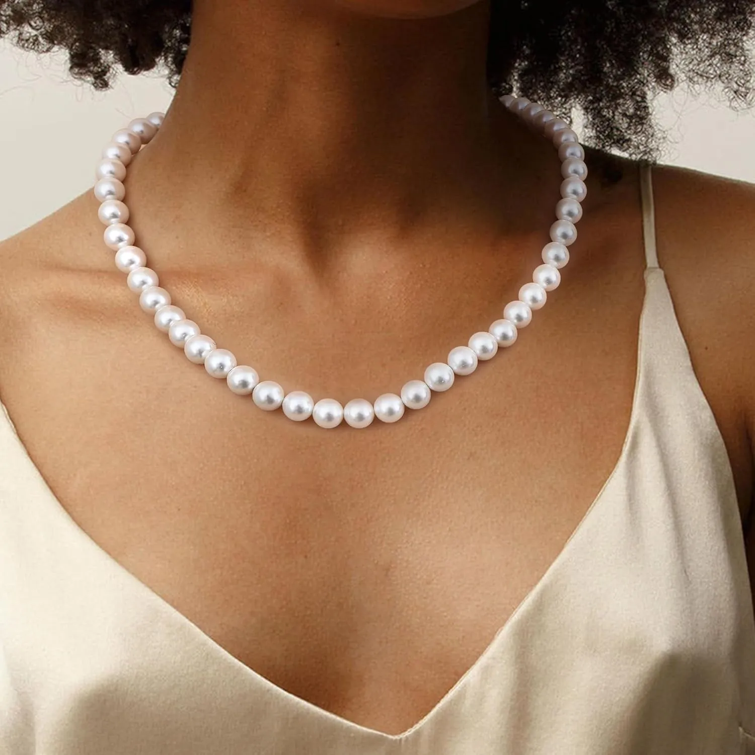 ORAZIO Pearl Necklaces for Women 14K Gold Plated Layered Pearls Choker Necklace Dainty Freshwater Pearl Pendant Necklace Gold Necklace with Pearl Jewelry Gift for Women