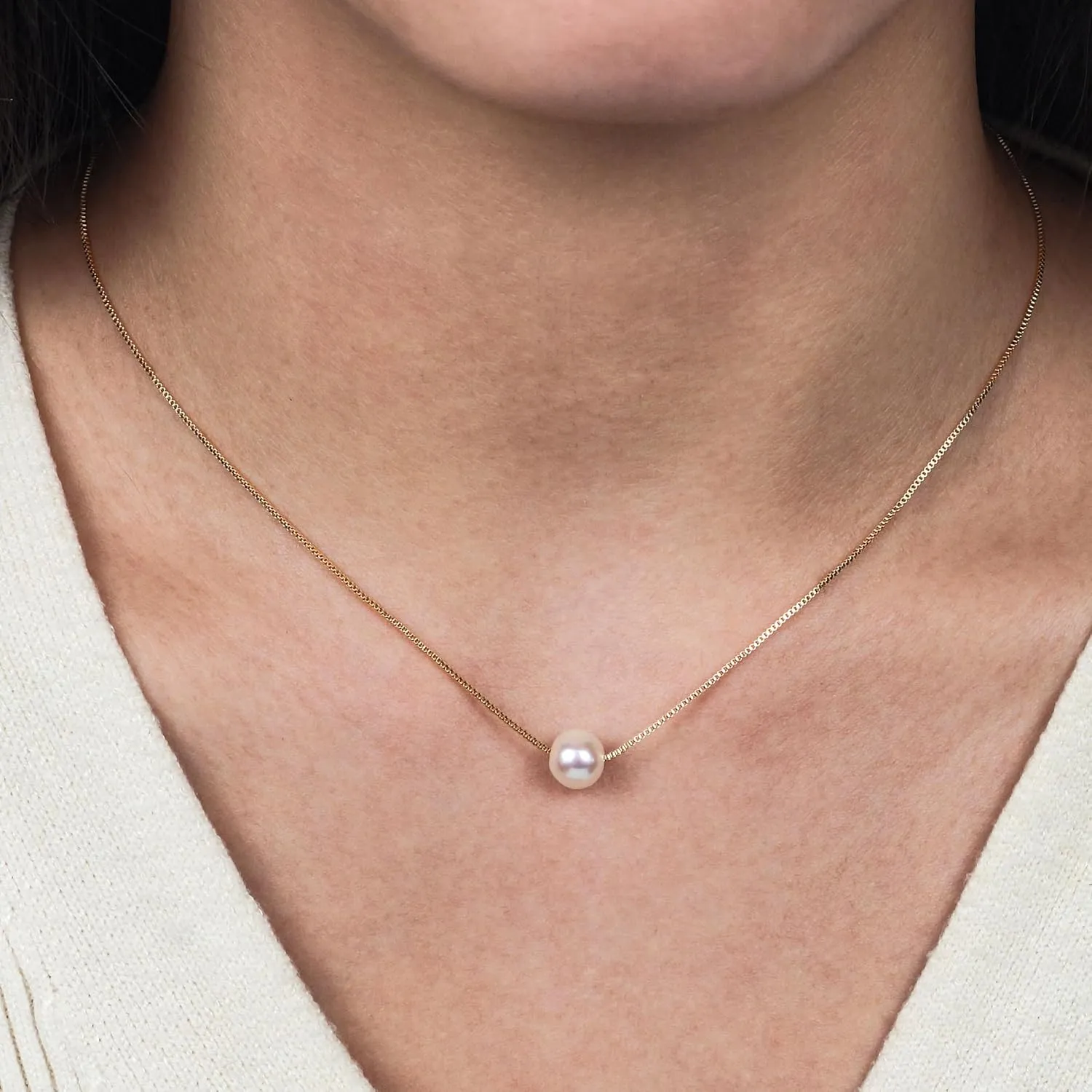 PEARLIE Dainty Necklaces for Women, 8-9MM Round Bead Natrual Pearl Necklace, Handpick Freshwater Cultured Pearl Beads Choker for for Charm Women V Neck Dress Accessorie