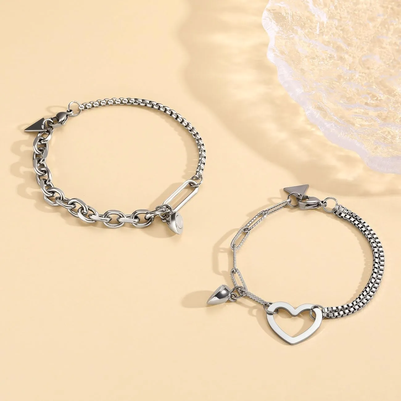 Ring Bracelet Hand Chain, Gold Plated Butterfly Ring and Chain Bracelet, Shiny Cuff Bangle Link Bracelet Dainty Hand Harness Chain Statement Jewelry Gift for Women Her