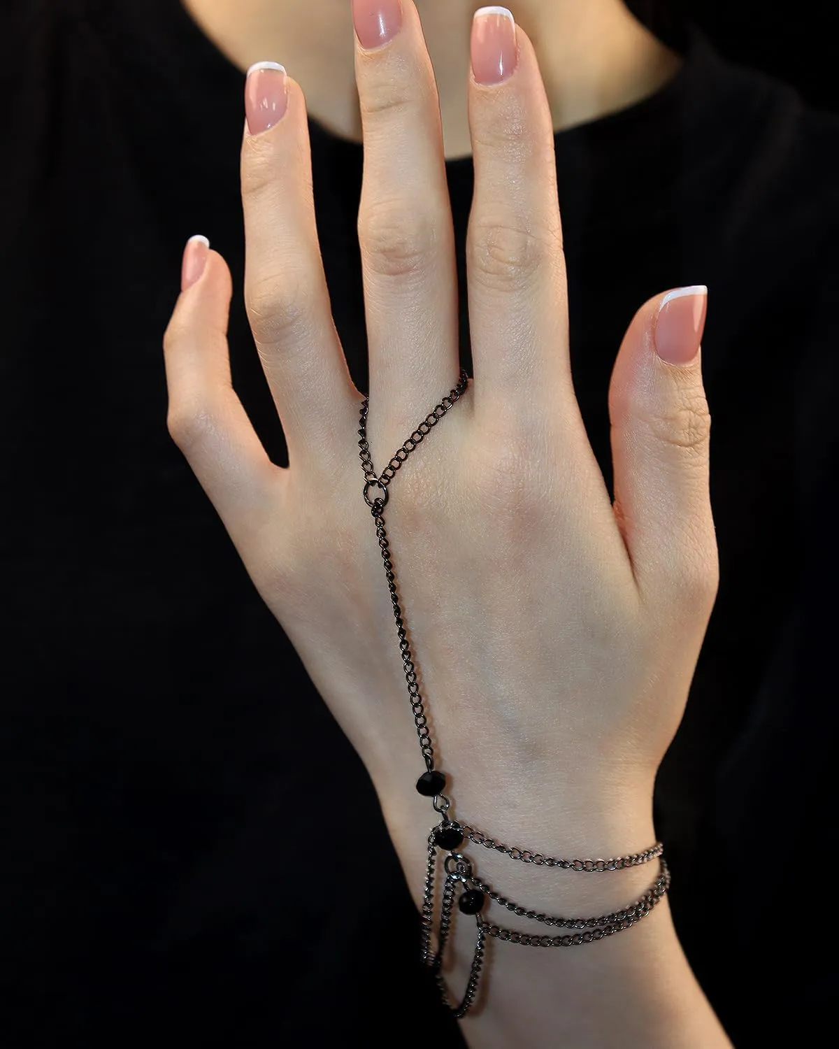 Vintage Tassel Hand Chain Ring Bracelets Silver Bell leaves Finger Ring Bracelets Bohemian Crystal Link Chain Hand Jewelry Gifts for Women